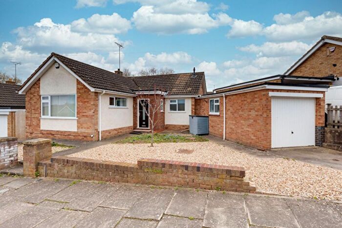 2 Bedroom Detached Bungalow For Sale In Rushmere Crescent, Northampton, NN1
