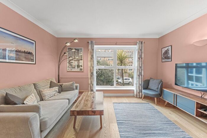 3 Bedroom Terraced House To Rent In Queen Elizabeth Street, Shad Thames, SE1