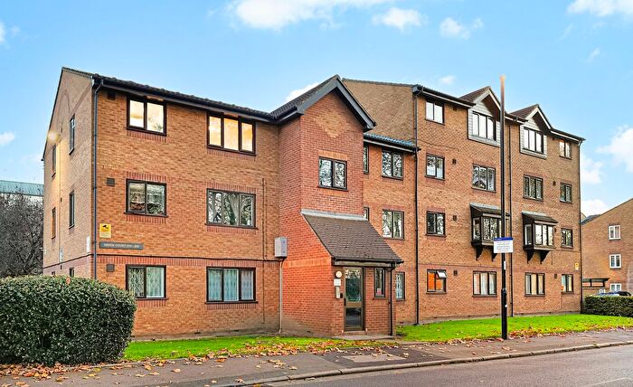 1 Bedroom Flat To Rent In Inwen Court, Grinstead Road, SE8