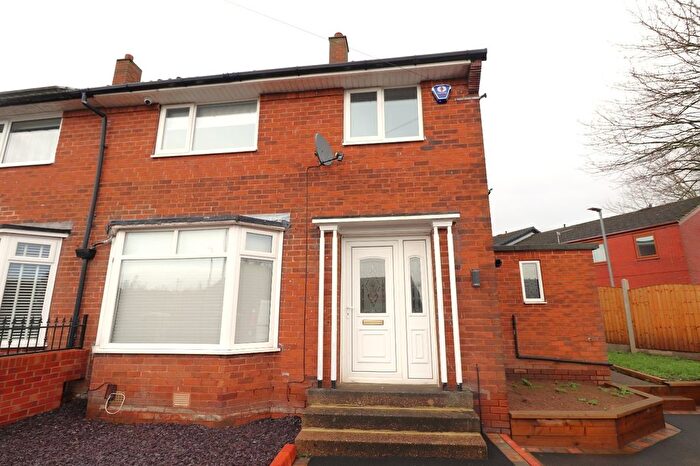 3 Bedroom Semi-Detached House To Rent In Harley Gardens, Leeds, West Yorkshire, LS13