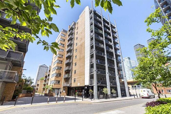 1 Bedroom Flat To Rent In Gainsborough House, Cassilis Road, Canary Wharf, South Quay, London, E14
