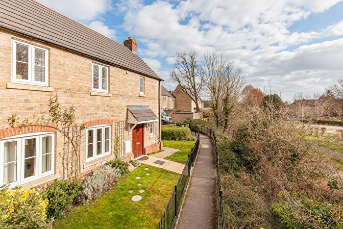 2 Bedroom Semi-Detached House To Rent In Willowbank, Witney, OX28