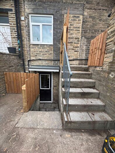 1 Bedroom Flat To Rent In Basement Flat-Shipley, BD18