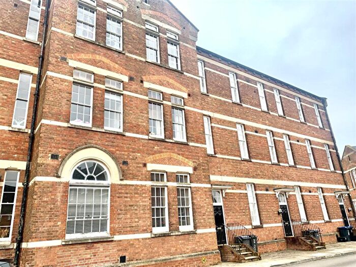 3 Bedroom Terraced House To Rent In Hillier Road, Devizes, SN10