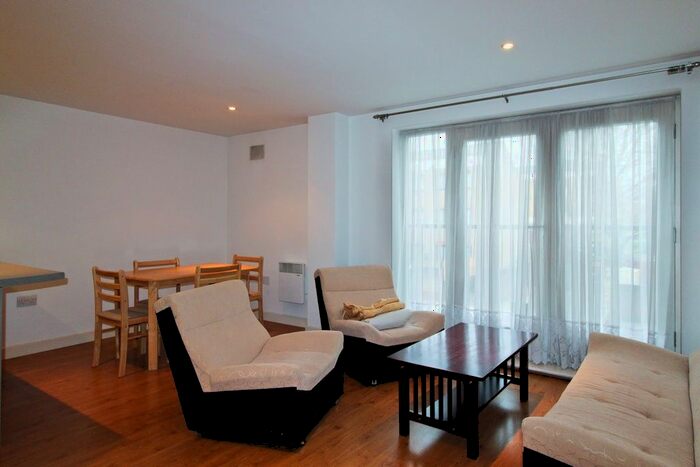 1 Bedroom Flat To Rent In Tredegar Road, London, E3