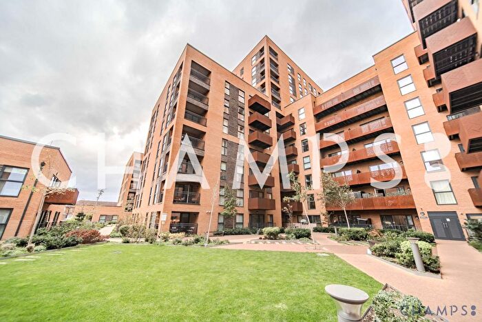 2 Bedroom Flat To Rent In Tabbard Apartments, W3