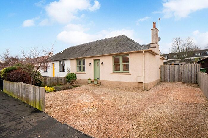 2 Bedroom Semi-Detached Bungalow For Sale In Huntlaw Road, Pencaitland, Tranent, EH34