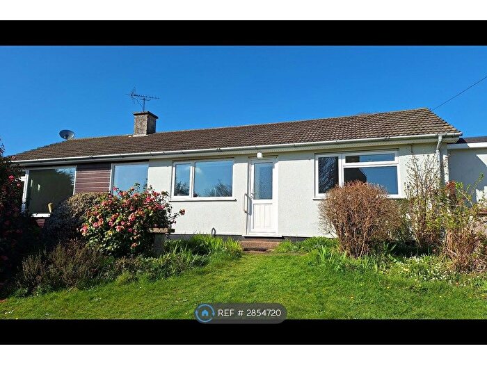 2 Bedroom Bungalow To Rent In Church Close, Totnes, TQ9
