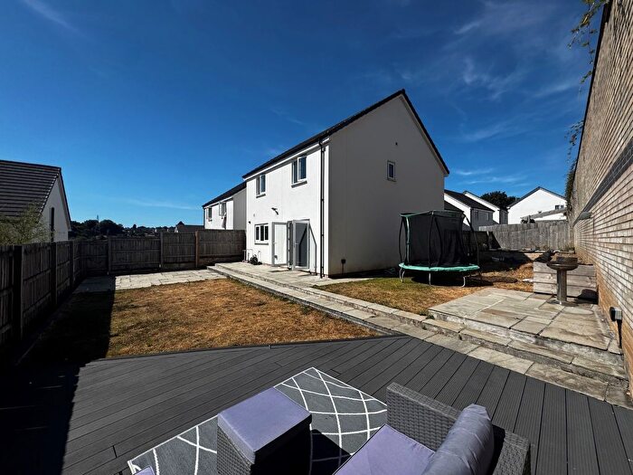 4 Bedroom Detached House For Sale In Sandpiper Road, Derriford, PL6