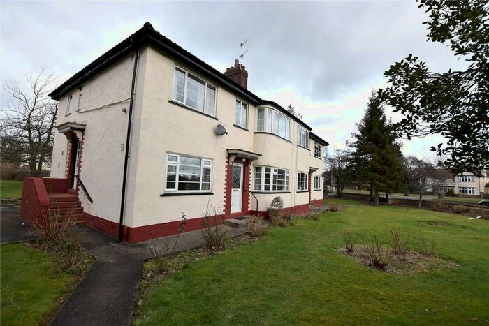 2 Bedroom Flat To Rent In New Adel Lane, Leeds, West Yorkshire, LS16