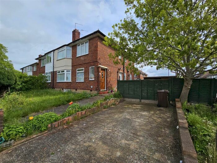 2 Bedroom Maisonette To Rent In The Vale, Feltham, TW14