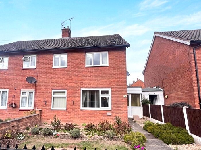 3 Bedroom Semi Detached House For Sale In Kynaston Road, Harlescott Grange, Shrewsbury, Shropshire, SY1