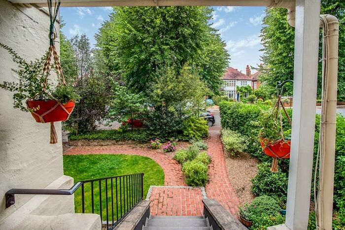 2 Bedroom Flat To Rent In Kidbrooke Grove, London, SE3