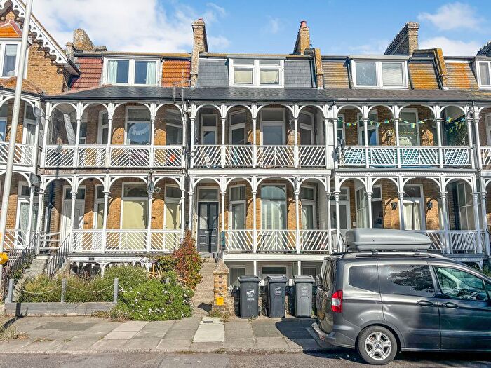 1 Bedroom Flat For Sale In Minnis Road, CT7