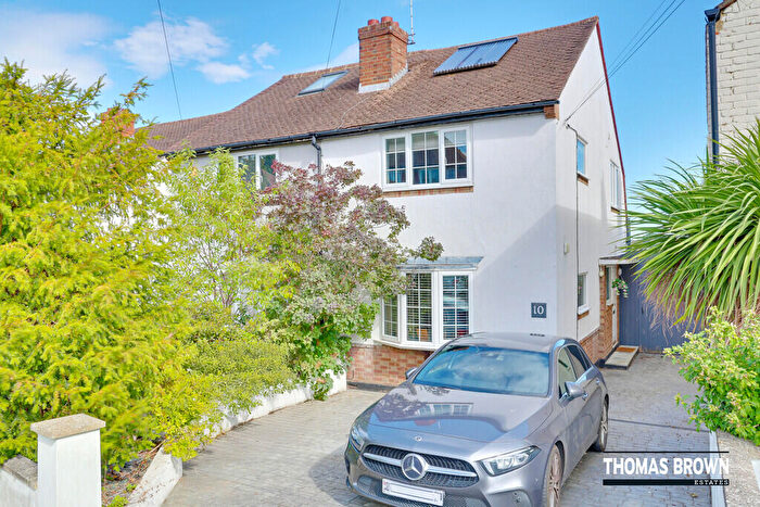 2 Bedroom Semi-Detached House For Sale In Footbury Hill Road, Orpington, BR6