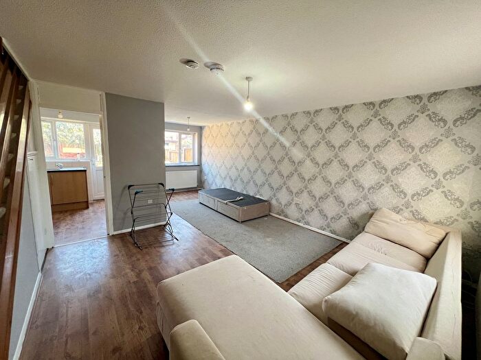 3 Bedroom Terraced House To Rent In Makepeace Road, Northolt, UB5