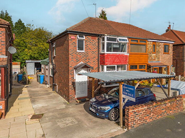 3 Bedroom Semi Detached House For Sale In Baguley Street, Droylsden, Manchester, M43