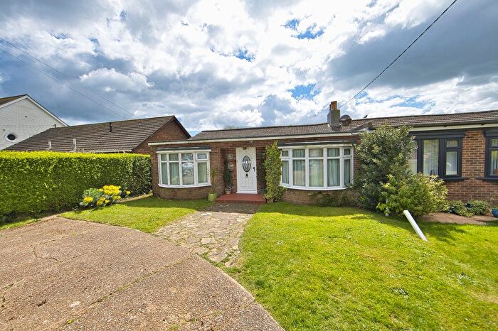 2 Bedroom Bungalow For Sale In Old Dover Road, Folkestone, CT18