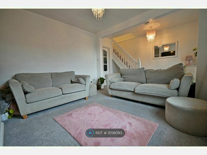 3 Bedroom Terraced House To Rent In Polefield Circle, Prestwich, Manchester, M25