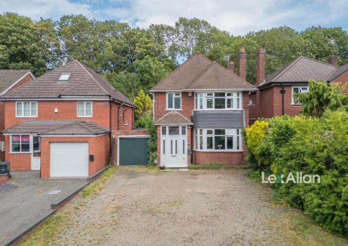 3 Bedroom Detached House For Sale In Haden Hill Road, Halesowen, B63
