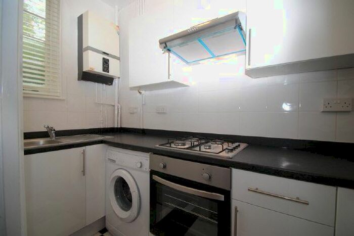 Studio To Rent In The Quadrangle, Herne Hill, SE24