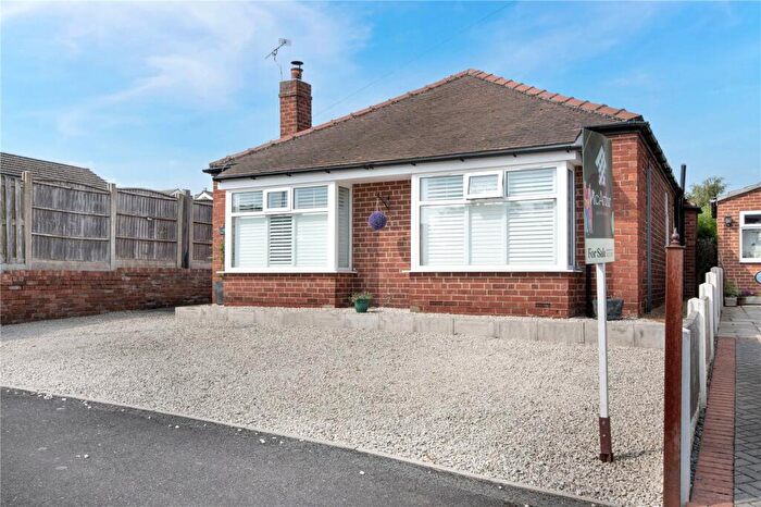3 Bedroom Bungalow For Sale In Grange Avenue, Bawtry, Doncaster, DN10