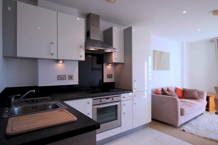 1 Bedroom Flat To Rent In Salts Mill Road, Shipley, Bradford, BD17