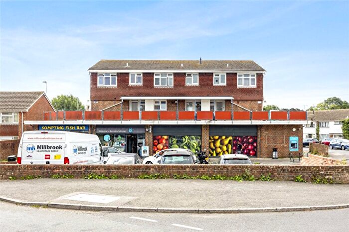 3 Bedroom Flat For Sale In Test Road, Sompting, Lancing, West Sussex, BN15