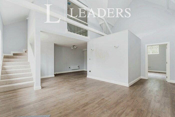 2 Bedroom Terraced House To Rent In Carlton House, Ringwood, SO40