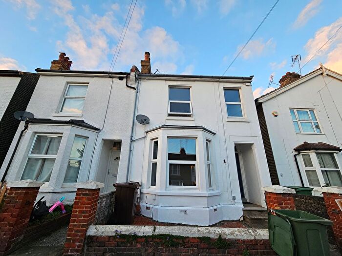 3 Bedroom Semi Detached House To Rent In Lower Fant Road, Maidstone, ME16