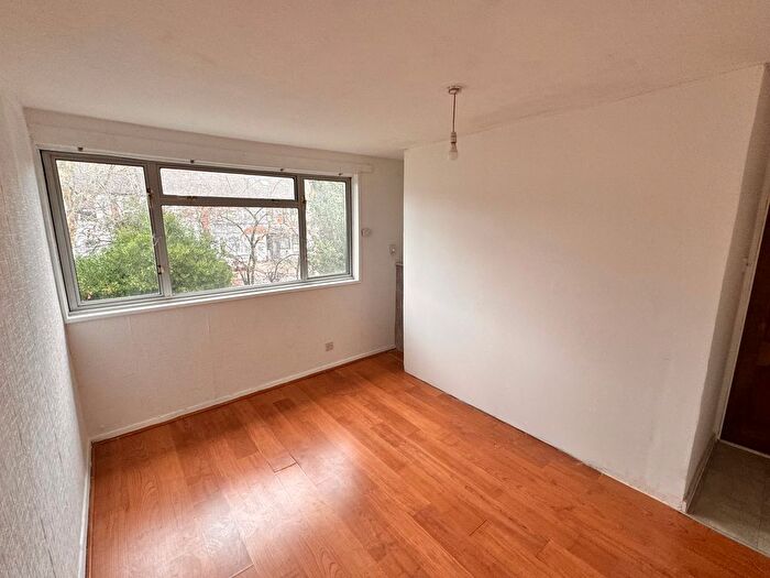 4 Bedroom End Terrace House To Rent In Romford Road, London, E7