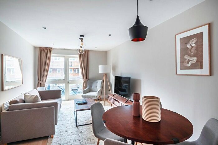 1 Bedroom Apartment To Rent In Hoxton Square, London, N1