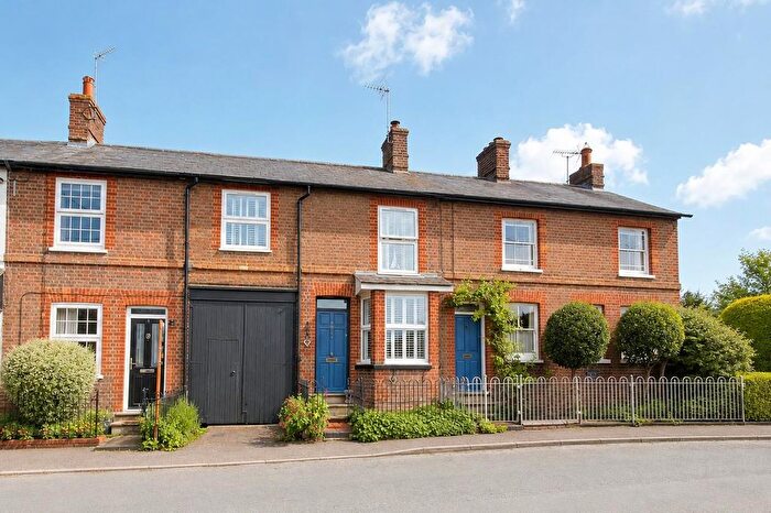 3 Bedroom Property For Sale In New Street, Cheddington, LU7
