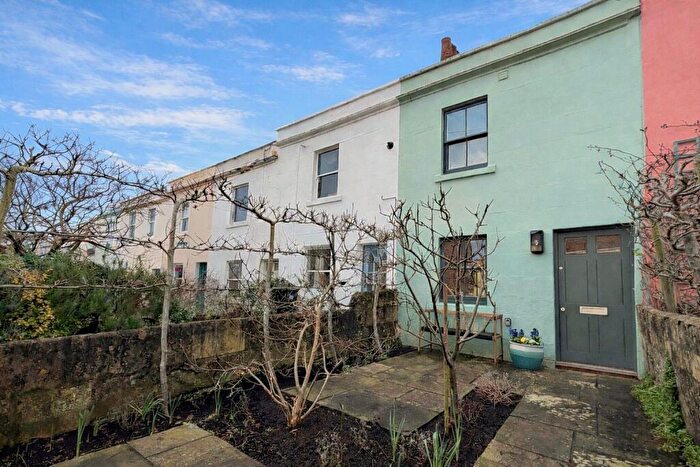 2 Bedroom Terraced House For Sale In Dafford Street, Bath, BA1