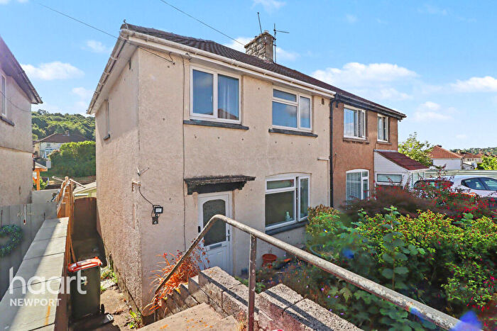 3 Bedroom Semi-Detached House For Sale In Graig Park Villas, Newport, NP20