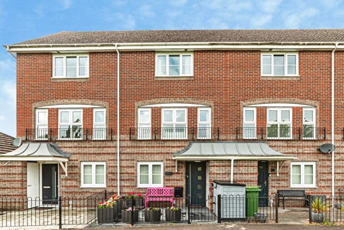 4 Bedroom Terraced House For Sale In Burghfield Walk, Basingstoke, Hampshire, RG22