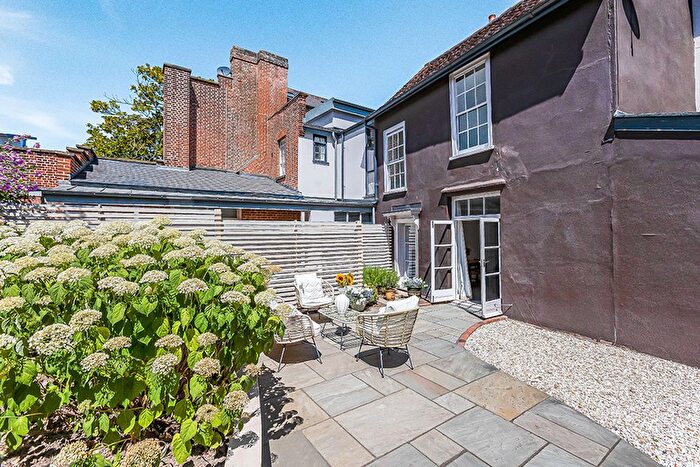 2 Bedroom Flat For Sale In London Road, Amwell House London Road, SG12