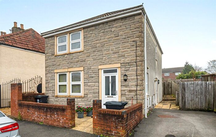 2 Bedroom Apartment For Sale In Queen Street, Kingswood, Bristol, BS15