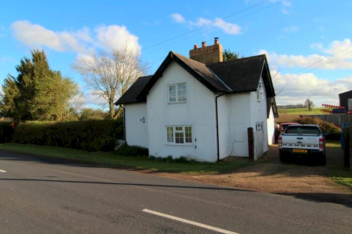 2 Bedroom Detached House To Rent In Childs Farm Cottage, Rogues Lane, Elsworth, Cambs, CB23