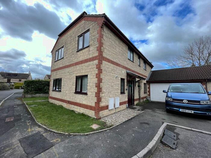 4 Bedroom Property To Rent In Clink Farm Court, Clink Road, Frome, BA11
