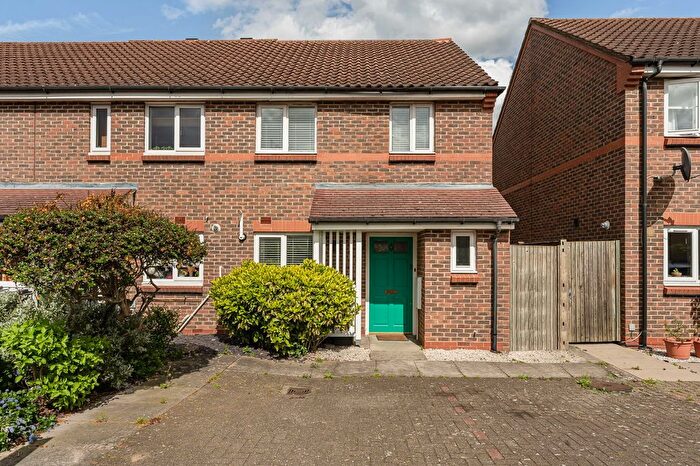 2 Bedroom Semi Detached House For Sale In Brunel Road, London, E17