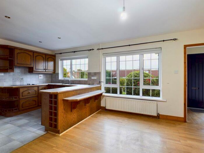 3 Bedroom Detached Bungalow For Sale In 29 Rathmore, Warrenpoint, Newry