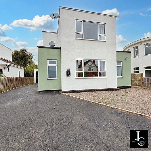 3 Bedroom Detached House For Sale In Grove Street, St. Georges, Telford, TF2