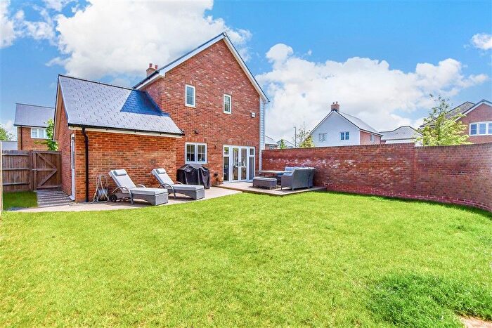 3 Bedroom Detached House For Sale In Hatton Road, East Malling, West Malling, Kent, ME19