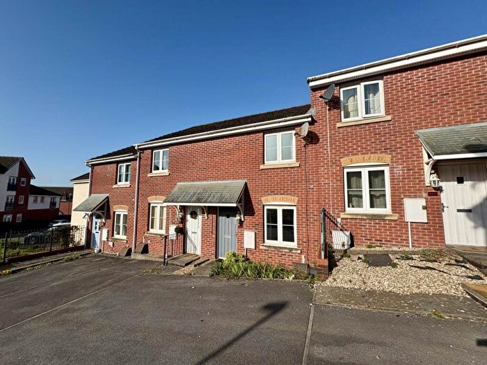 2 Bedroom House To Rent In Longacres (Erw Hir), Bridgend, CF31