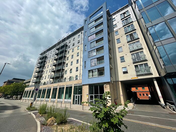 2 Bedroom Property To Rent In Enterprise Place, Woking., GU21