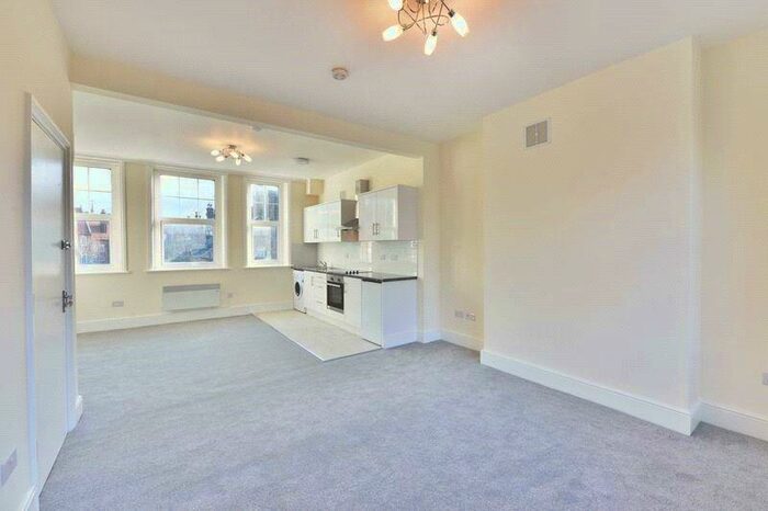 Apartment To Rent In Allitsen Road, London, NW8
