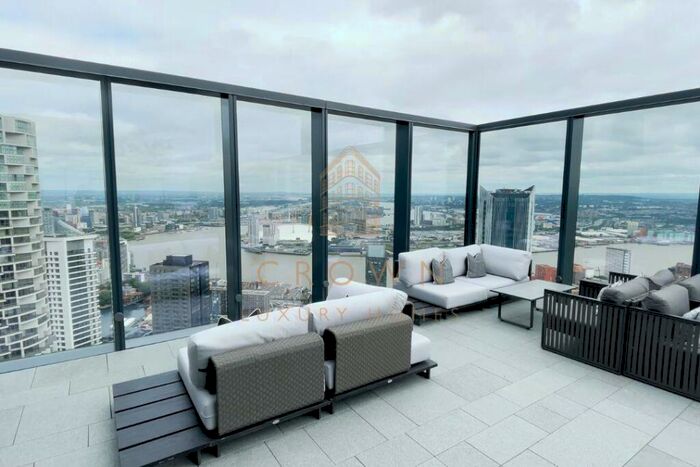 2 Bedroom Apartment To Rent In Hampton Tower - Th Floor, Canary Wharf, E14