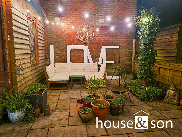 1 Bedroom Apartment For Sale In Borthwick Road, Boscombe, Bournemouth, BH1