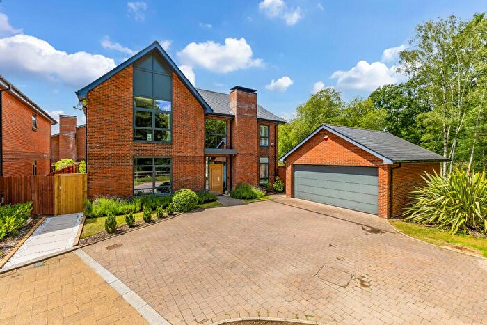 5 Bedroom Detached House For Sale In Vickers Close, Upper Longcross, KT16